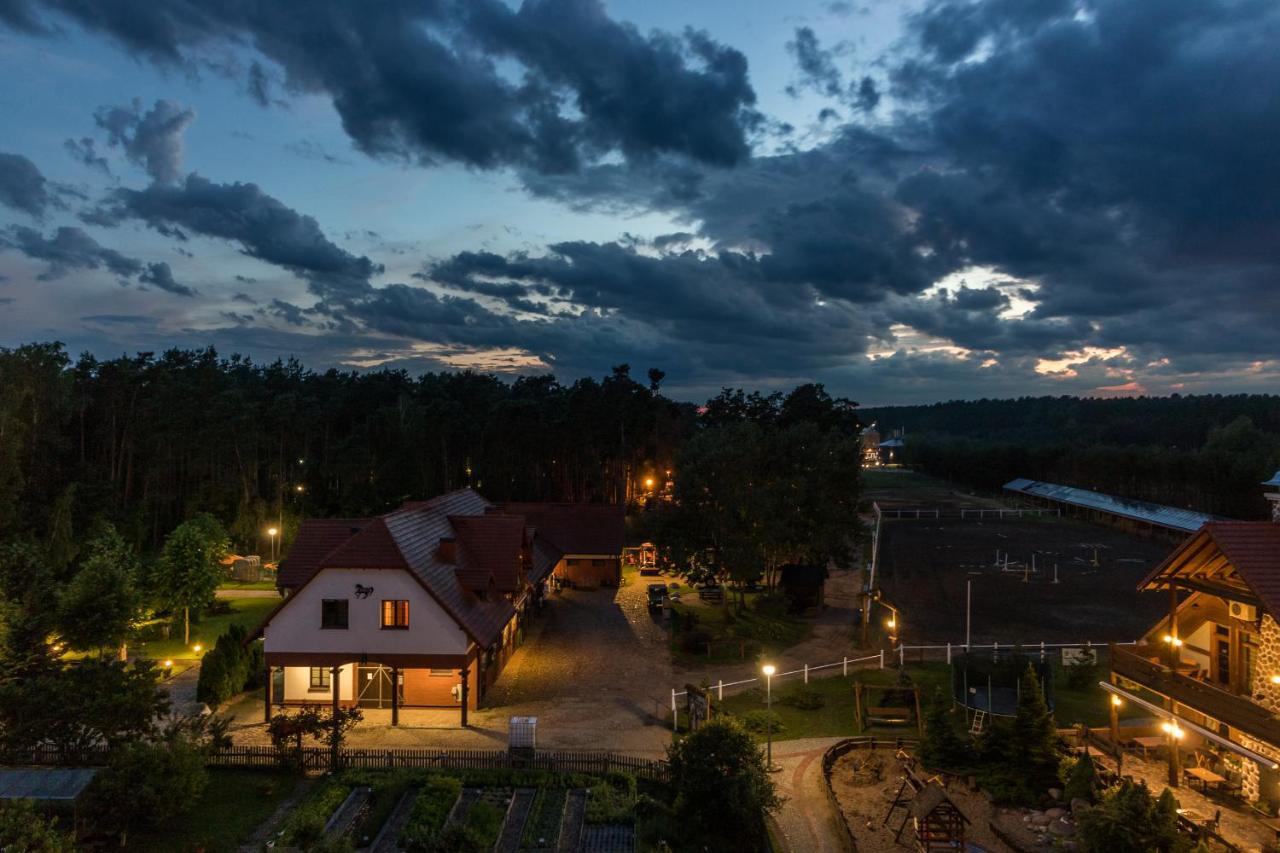 Hotel Osada Karbowko Wellness & Spa Elgiszewo  エクステリア 写真